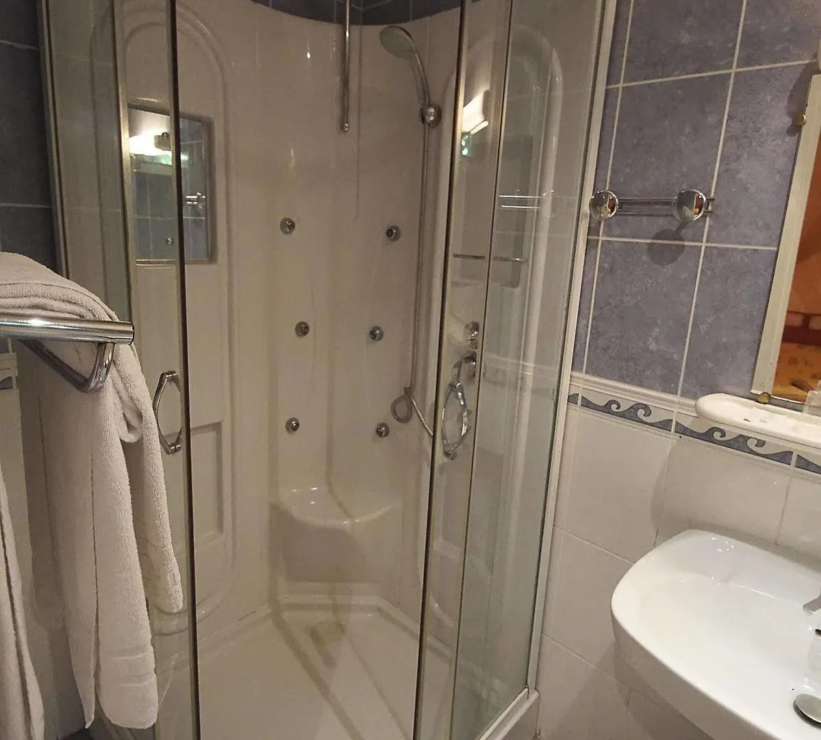 Hotel Le Derby Cagnes-sur-Mer 2*,