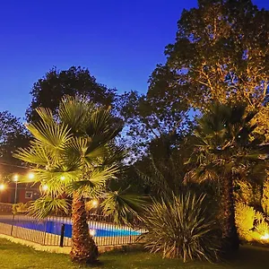 Hotel Logis La Bastide Des Golfs, Mouans-Sartoux
