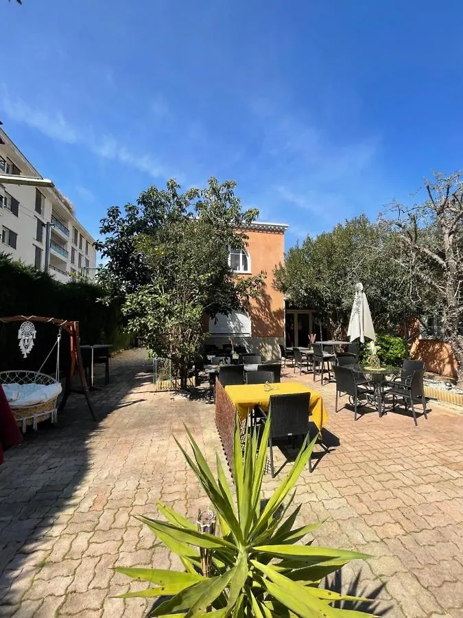 Hotel Le Derby Cagnes-sur-Mer
